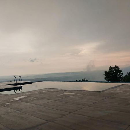 Whiteflower Mountain Resort Perintalmanna Exterior photo