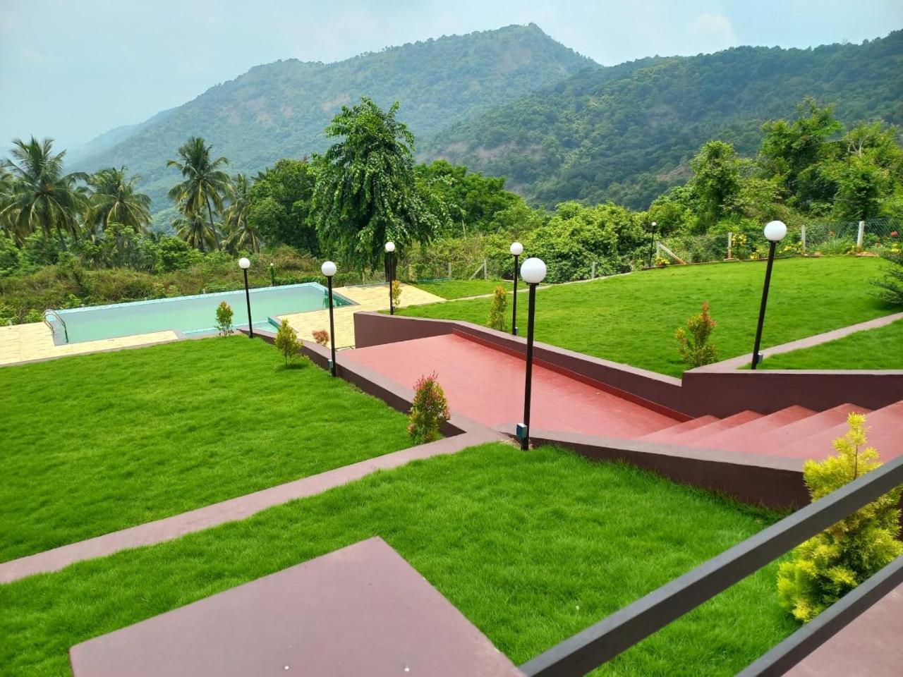 Whiteflower Mountain Resort Perintalmanna Exterior photo